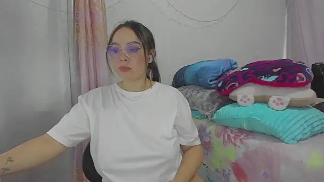 Snapshot of HARLEYNAPIER chatting on 05-23-26, 09:08 HARLEYNAPIER online show from 05-23-26, 09:08
