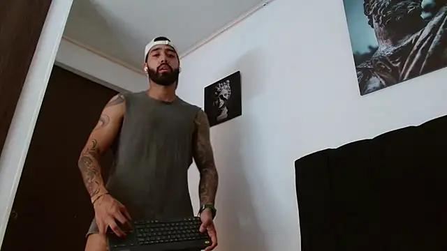 Hendry  online show from 03-15-25, 12:36