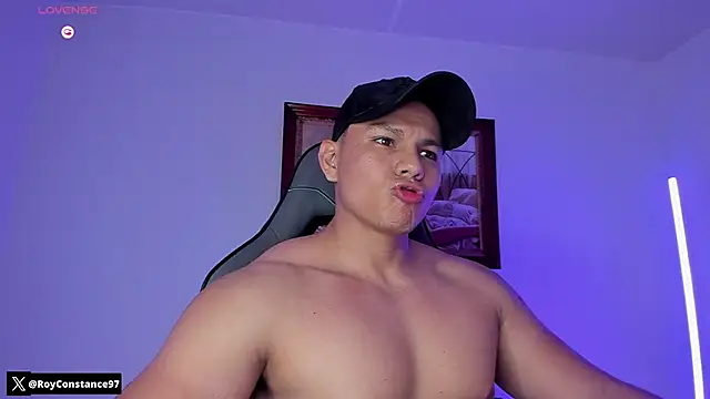 Snapshot of RoyConstance chatting on 12-18-25, 03:23 RoyConstance online show from 12-18-25, 03:23