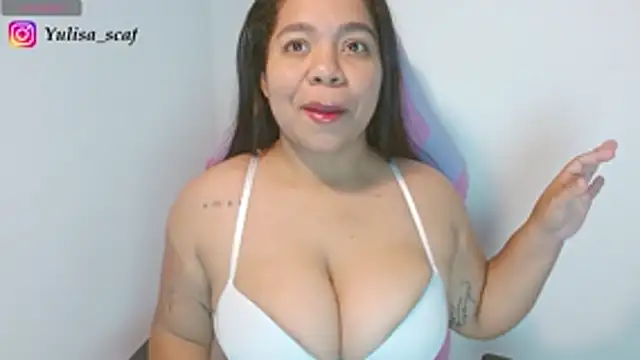yulissa18 online show from 06-15-26, 08:22