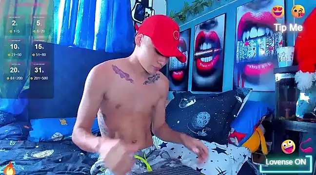 Snapshot of soyander03_ chatting on 03-15-25, 07:31 soyander03 online show from 03-15-25, 07:31