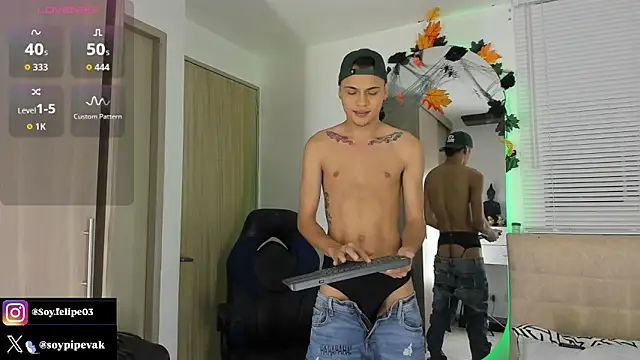 Snapshot of soyander03_ chatting on 10-19-25, 10:27 soyander03 online show from 10-19-25, 10:27