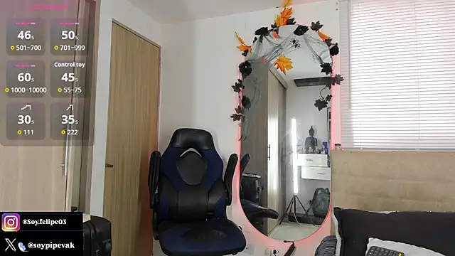 Snapshot of soyander03_ chatting on 10-28-25, 11:47 soyander03 online show from 10-28-25, 11:47