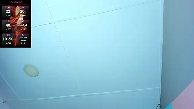 valentina 0  online show from 11-01-25, 03:30