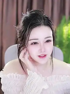 Qiaoqiao  online show from 01-31-25, 07:08