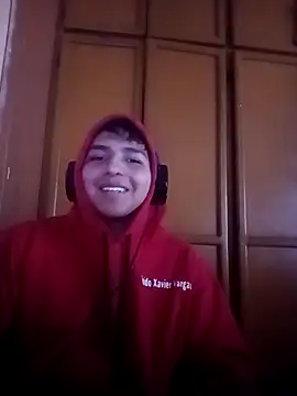 Snapshot of LoganFinds chatting on 11-13-25, 09:36 LoganFinds online show from 11-13-25, 09:36