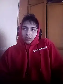 Snapshot of LoganFinds chatting on 11-22-25, 08:52 LoganFinds online show from 11-22-25, 08:52