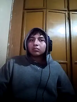 Snapshot of LoganFinds chatting on 11-28-25, 04:15 LoganFinds online show from 11-28-25, 04:15