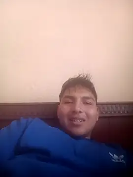 Snapshot of LoganFinds chatting on 12-16-25, 06:57 LoganFinds online show from 12-16-25, 06:57