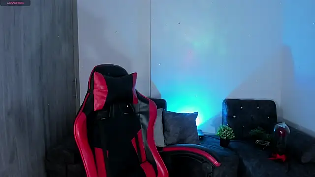 zoee jackson online show from 03-29-26, 02:11