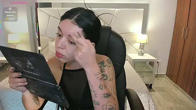 zoee jackson online show from 06-10-26, 07:35