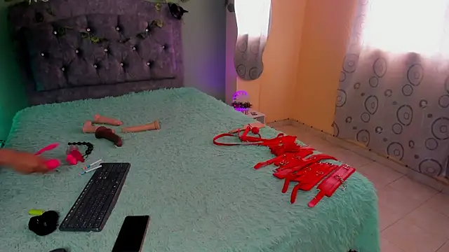 MirandaDream2 online show from 04-23-26, 03:58