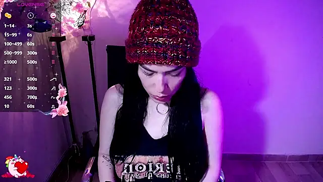 Snapshot of katty_8 chatting on 09-18-25, 08:44 katty 8 online show from 09-18-25, 08:44