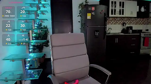 Snapshot of K--E chatting on 12-08-24, 11:51 K--E online show from 12-08-24, 11:51