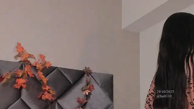 Snapshot of Luisa0110 chatting on 10-29-25, 07:26 Luisa0110 online show from 10-29-25, 07:26