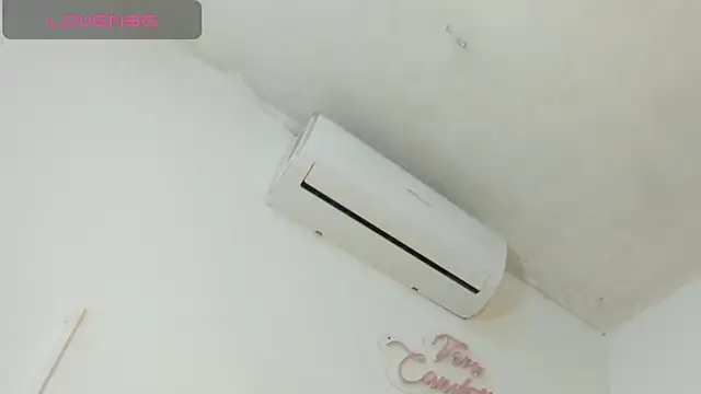 Snapshot of vera_candella chatting on 09-11-25, 11:21 vera candella online show from 09-11-25, 11:21