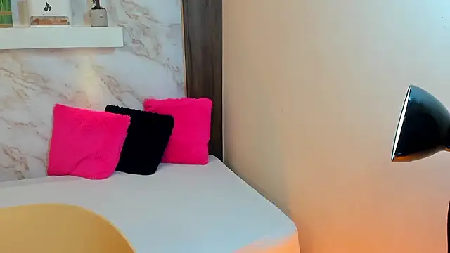 Snapshot of AmyBarton02 chatting on 01-13-26, 07:41 AmyBarton02 online show from 01-13-26, 07:41