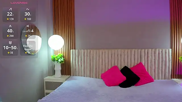 Snapshot of AmyBarton02 chatting on 03-10-26, 06:13 AmyBarton02 online show from 03-10-26, 06:13