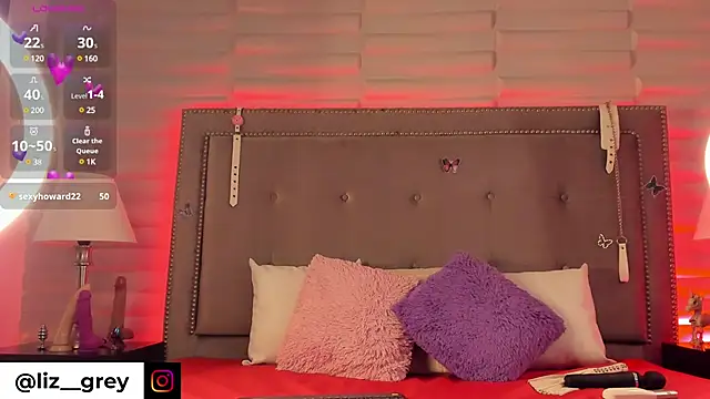 Liz grey  online show from 02-15-25, 09:16