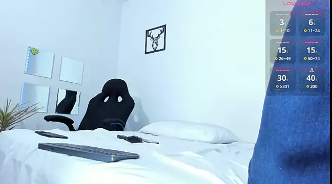 Snapshot of _tony8 chatting on 12-09-24, 08:00  tony8 online show from 12-09-24, 08:00