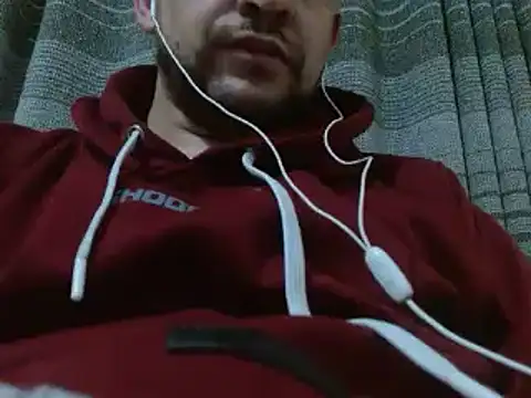 camiloking1720 online show from 12-02-24, 03:15