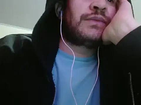 camiloking1720 online show from 02-09-25, 04:40