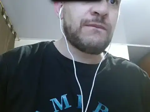 camiloking1720 online show from 02-19-25, 06:32