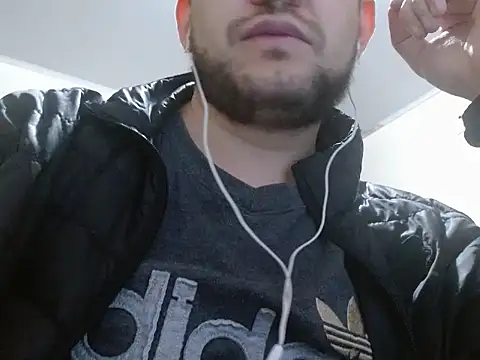 camiloking1720 online show from 09-11-25, 05:46