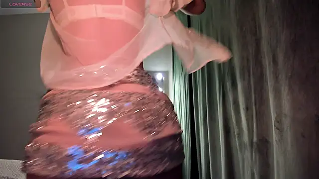 Selena Rase online show from 11-25-25, 12:21