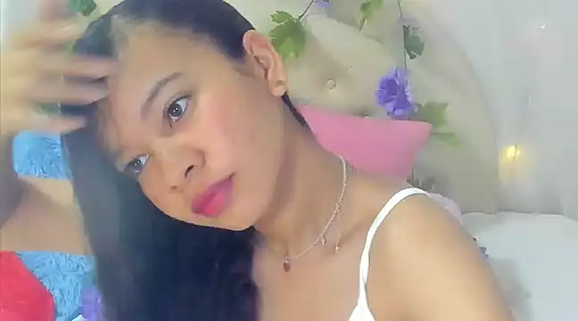 brithany rousee online show from 12-23-24, 03:33