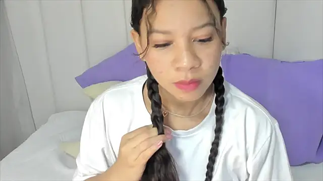 brithany rousee online show from 02-06-25, 07:18