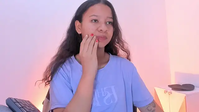 brithany rousee online show from 09-24-25, 04:32