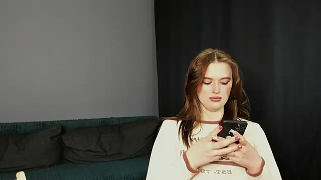 Snapshot of Pinku_kitsune chatting on 03-15-25, 07:05 Pinku kitsune online show from 03-15-25, 07:05