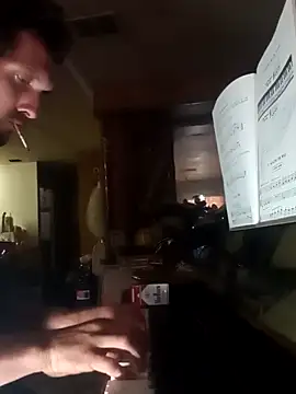 Snapshot of luke_thighwalker2469 chatting on 12-31-24, 06:46 luke thighwalker2469 online show from 12-31-24, 06:46