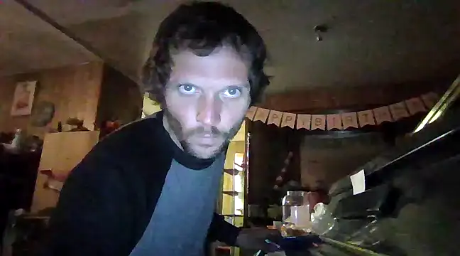 Snapshot of luke_thighwalker2469 chatting on 01-10-25, 04:12 luke thighwalker2469 online show from 01-10-25, 04:12