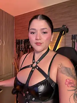 Snapshot of yey_bdsm chatting on 07-28-26, 04:16 yey bdsm online show from 07-28-26, 04:16