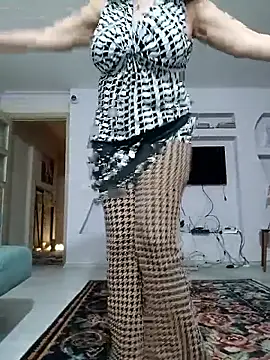 Snapshot of nazii010 chatting on 11-09-25, 06:17 nazii010 online show from 11-09-25, 06:17