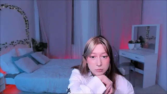 SaintGirl online show from 01-13-25, 02:53