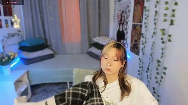 SaintGirl online show from 01-14-25, 06:38