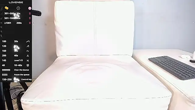 Snapshot of JhonBlacke chatting on 02-12-25, 11:20 JhonBlacke online show from 02-12-25, 11:20