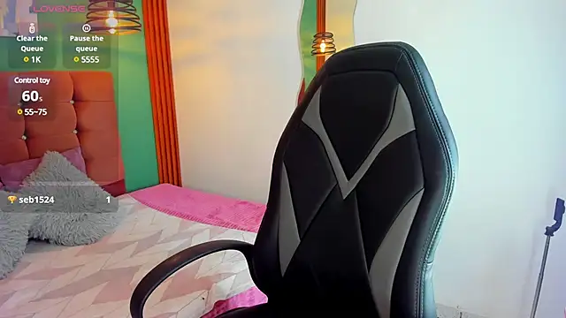 Snapshot of IamAlana_ chatting on 02-11-25, 06:08 IamAlana online show from 02-11-25, 06:08