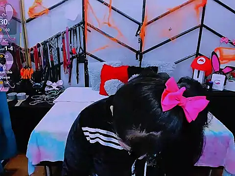 AlanaLuck online show from 10-04-25, 12:03