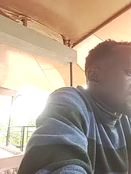 Snapshot of Dark_Big_Black chatting on 06-17-26, 11:45 Dark Big Black online show from 06-17-26, 11:45