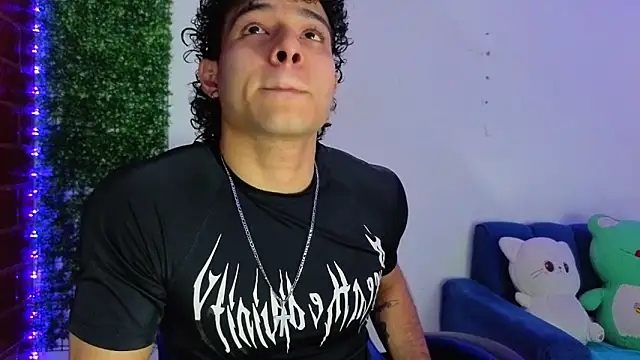 Demitryo online show from 04-25-26, 11:24