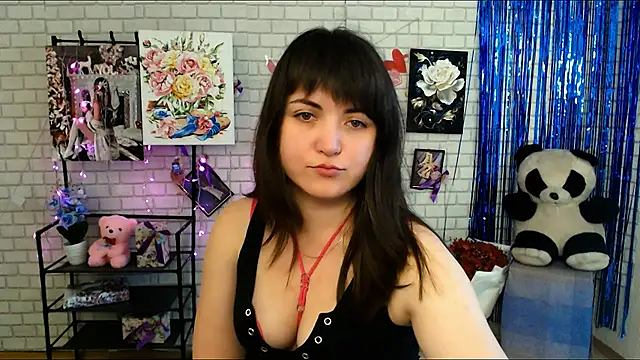 Snapshot of Darina_M_ chatting on 02-20-25, 08:39 Darina M online show from 02-20-25, 08:39