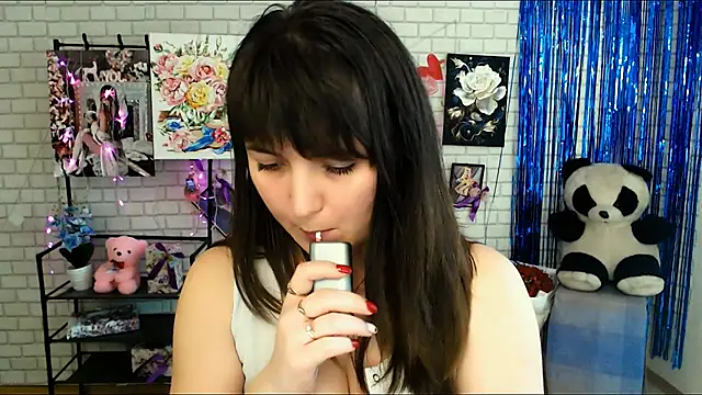 Snapshot of Darina_M_ chatting on 02-21-25, 11:55 Darina M online show from 02-21-25, 11:55