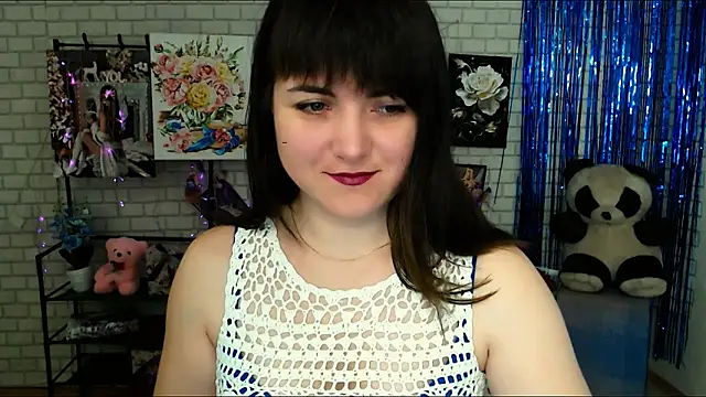 Snapshot of Darina_M_ chatting on 02-22-25, 05:44 Darina M online show from 02-22-25, 05:44