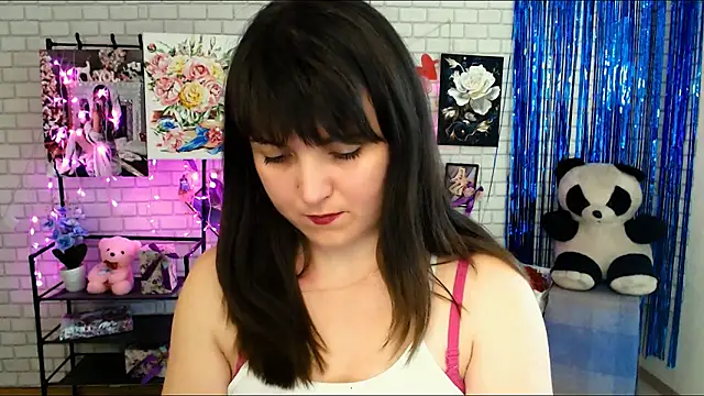 Snapshot of Darina_M_ chatting on 02-23-25, 11:55 Darina M online show from 02-23-25, 11:55