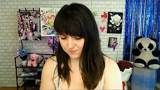 Snapshot of Darina_M_ chatting on 02-25-25, 11:30 Darina M online show from 02-25-25, 11:30