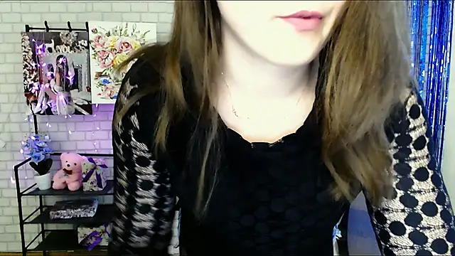 Snapshot of Darina_M_ chatting on 02-28-25, 05:37 Darina M online show from 02-28-25, 05:37